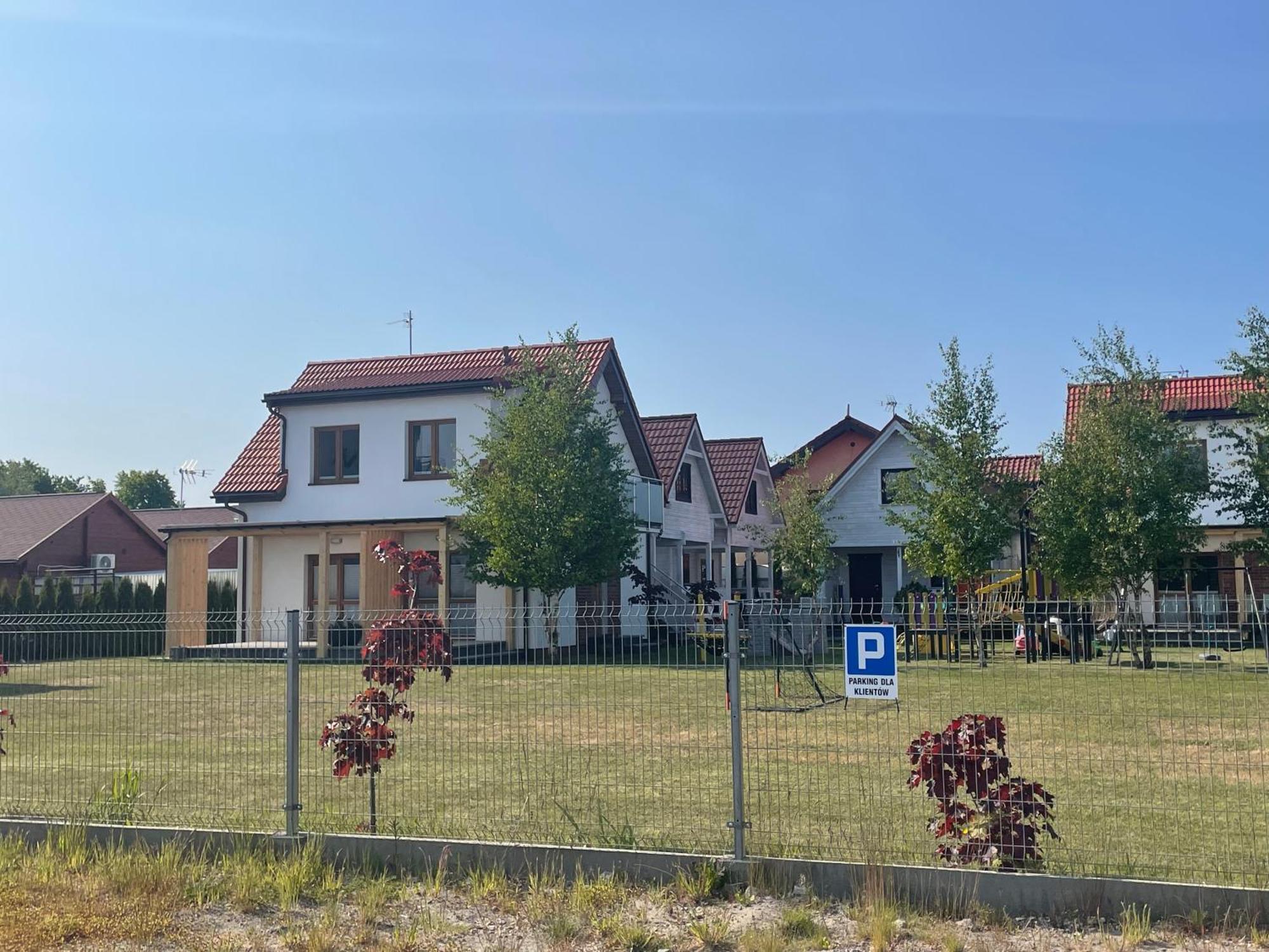Morski Zakatek Apartamenty Рови Екстериор снимка